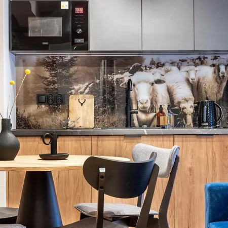 Gorska Mila Ζακοπάνε